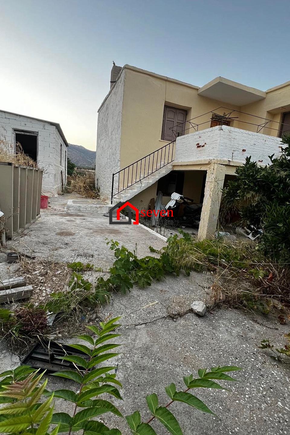 property-img